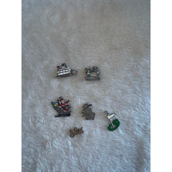 6 jewelry charms - Penny for size reference - Picture 2 of 3